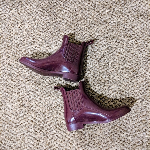 GAP Shoes - Gap Ankle Rain boots